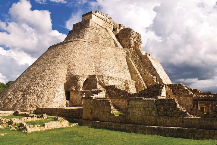 Nota sobre Zona arqueológica de Uxmal, Yucatán