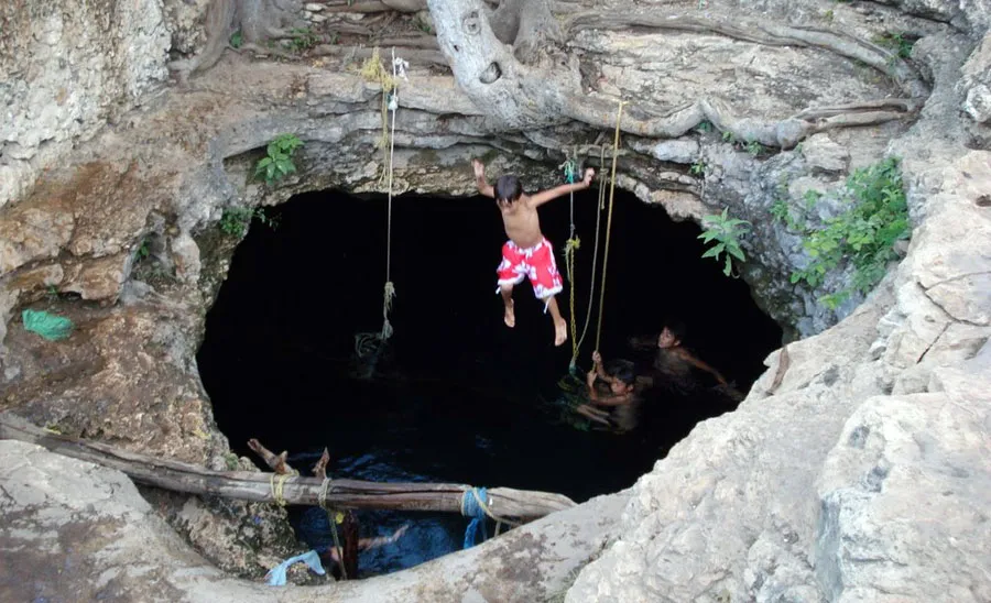 Nota sobre El cenote Kankirixché, Yucatán