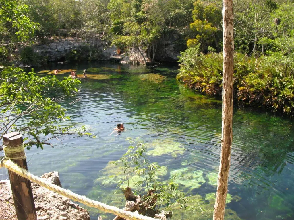 Nota sobre El Cenote Ponderosa, Yucatán