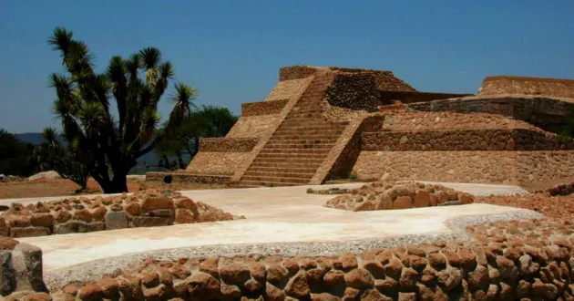 Nota sobre Zona arqueológica de Tohcok, Campeche