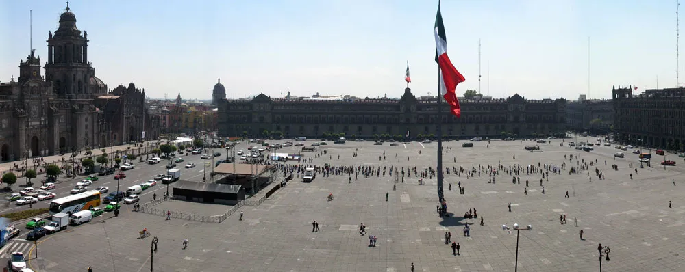 Nota sobre La Plaza de la Constitución, el Zócalo de México D.F.