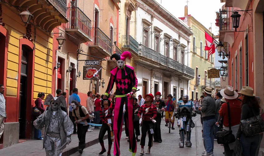 Nota sobre Viajando al Festival Internacional Cervantino