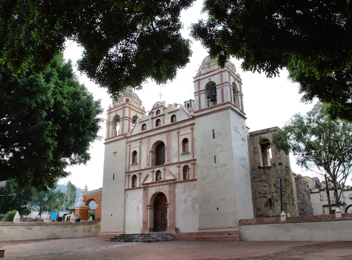 Nota sobre Tlacochahuaya, Oaxaca comunidad de raíces indígenas