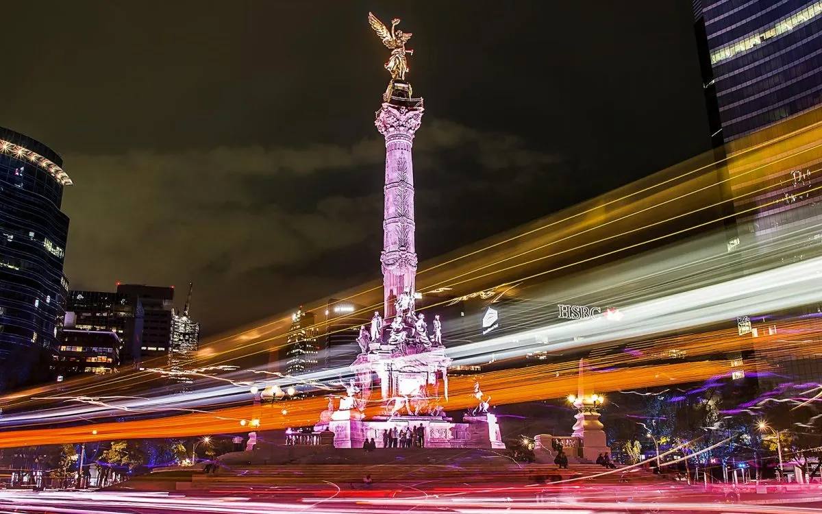 Nota sobre Noches en la Ciudad de México