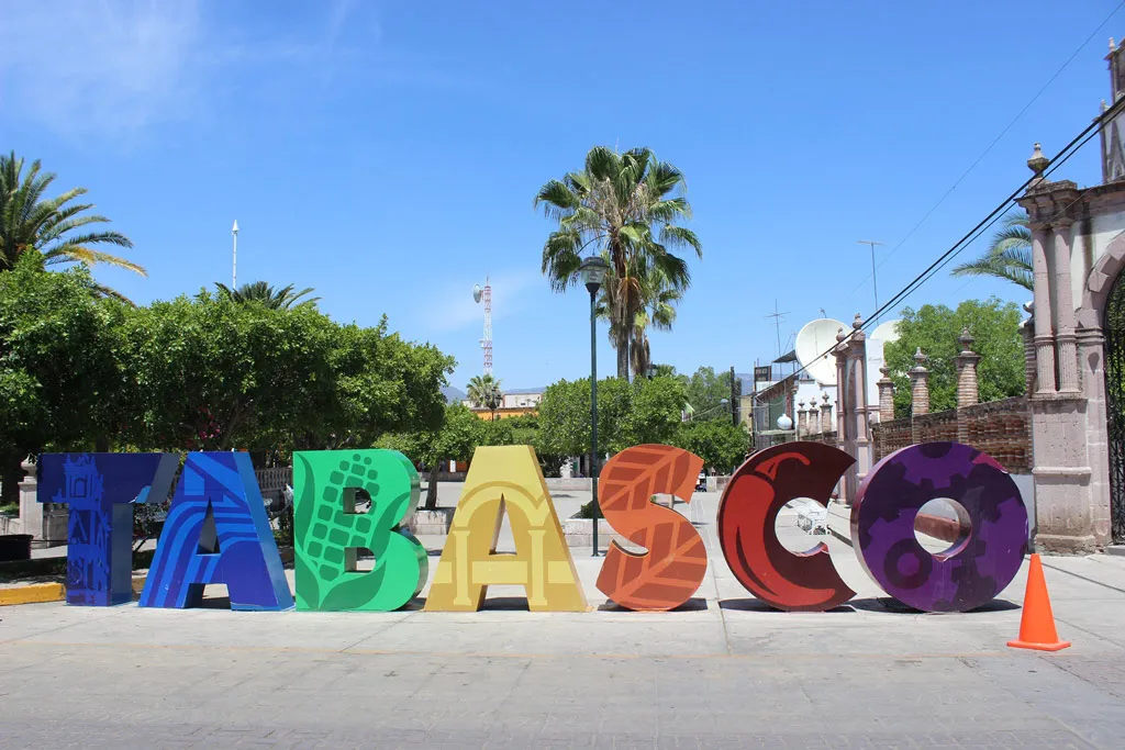 Nota sobre Paracho, un pueblo lleno  de guitarras