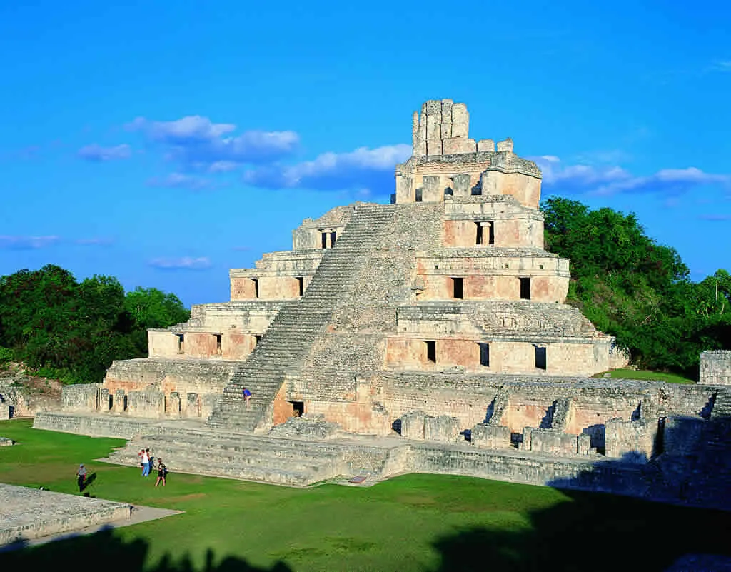 Nota sobre Conoce más sobre los petenes y camposantos mayas en Campeche