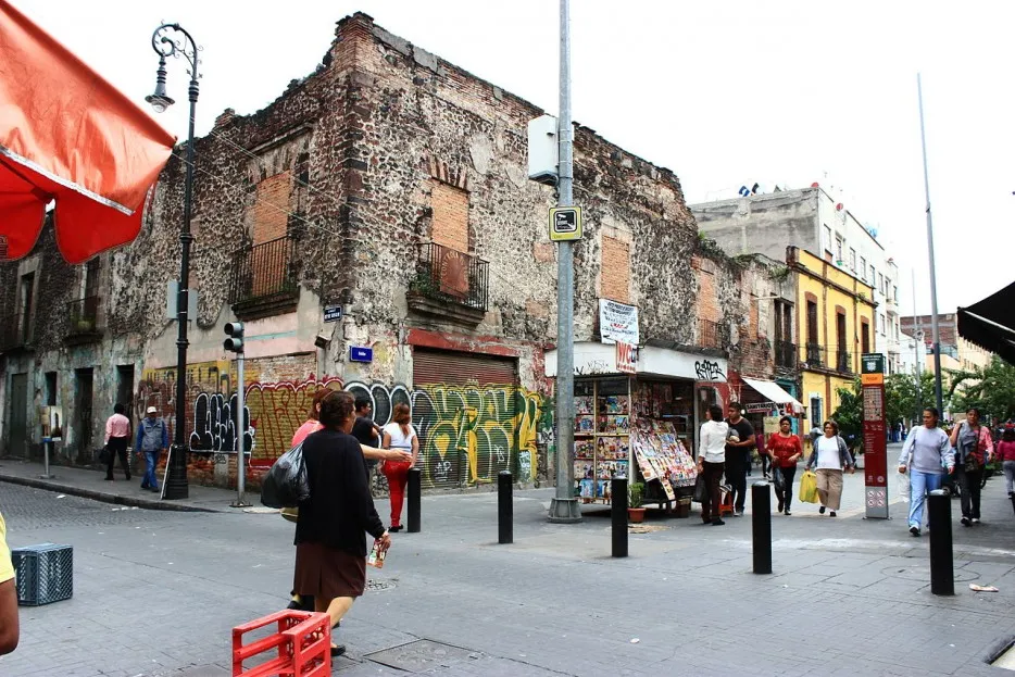 Nota sobre El barrio de la Merced un lugar icónico en la CDMX