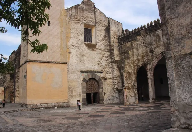 Nota sobre El hermoso Convento de Santo Domingo de Guzmán