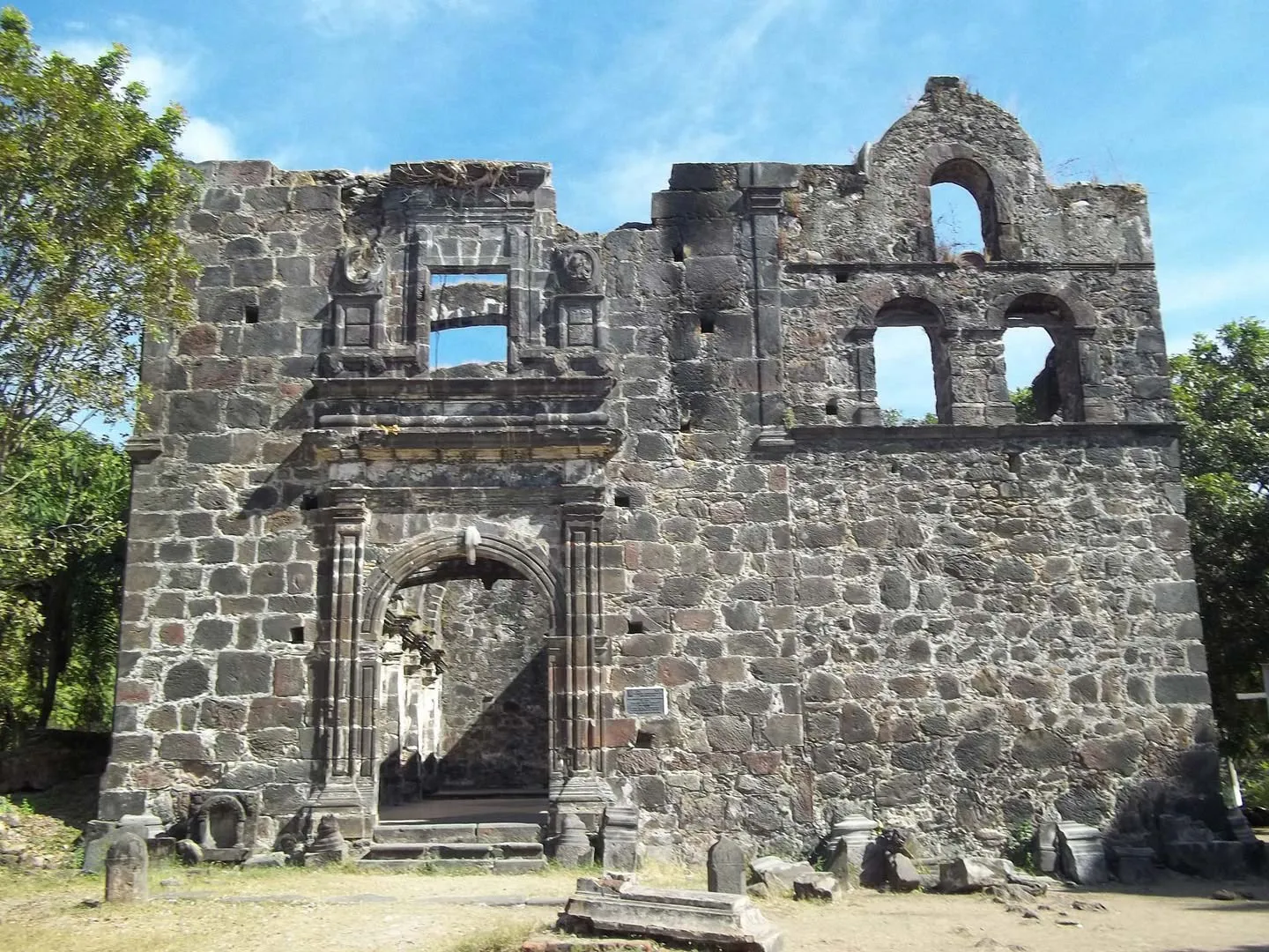 Nota sobre El impresionante sitio arqueológico de Huamango