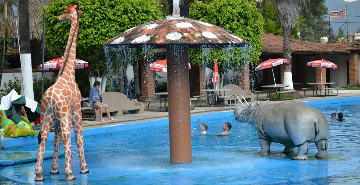 Nota sobre Chapuzón de verano en el parque acuático Reino de Atzimba