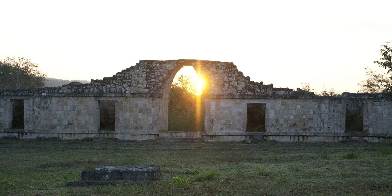 Nota sobre Descubriendo el sitio arqueológico de Oxkintok