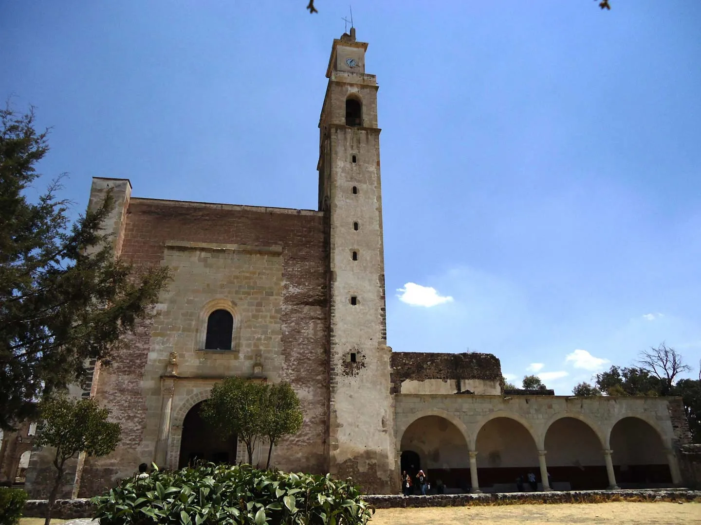 Nota sobre Convento de Santa María Magdalena de Cuitzeo en Michoacán