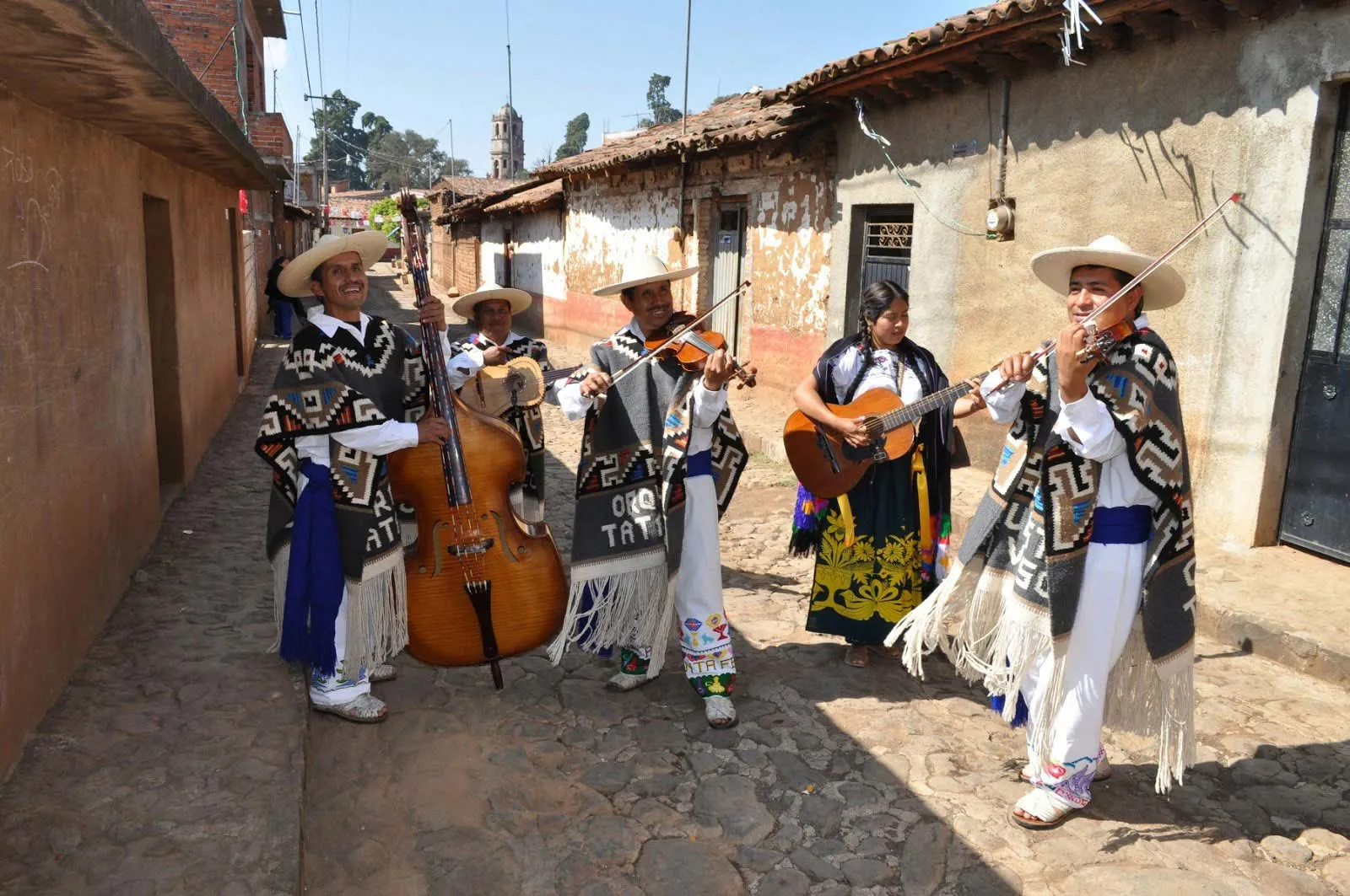 Nota sobre Cuevas prehistóricas de Yagul y Mitla