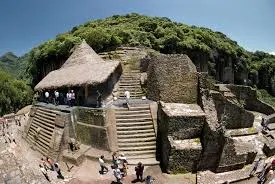 Nota sobre El Cuauhcalli "Casa de los guerreros" en Malinalco