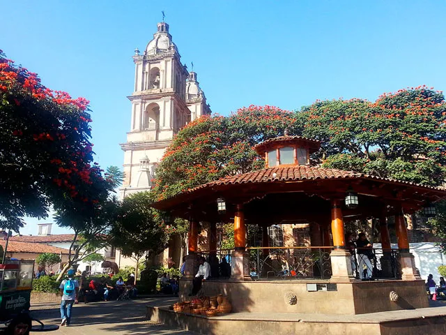 Nota sobre Valle de Bravo, un lugar para la aventura en el Estado de México