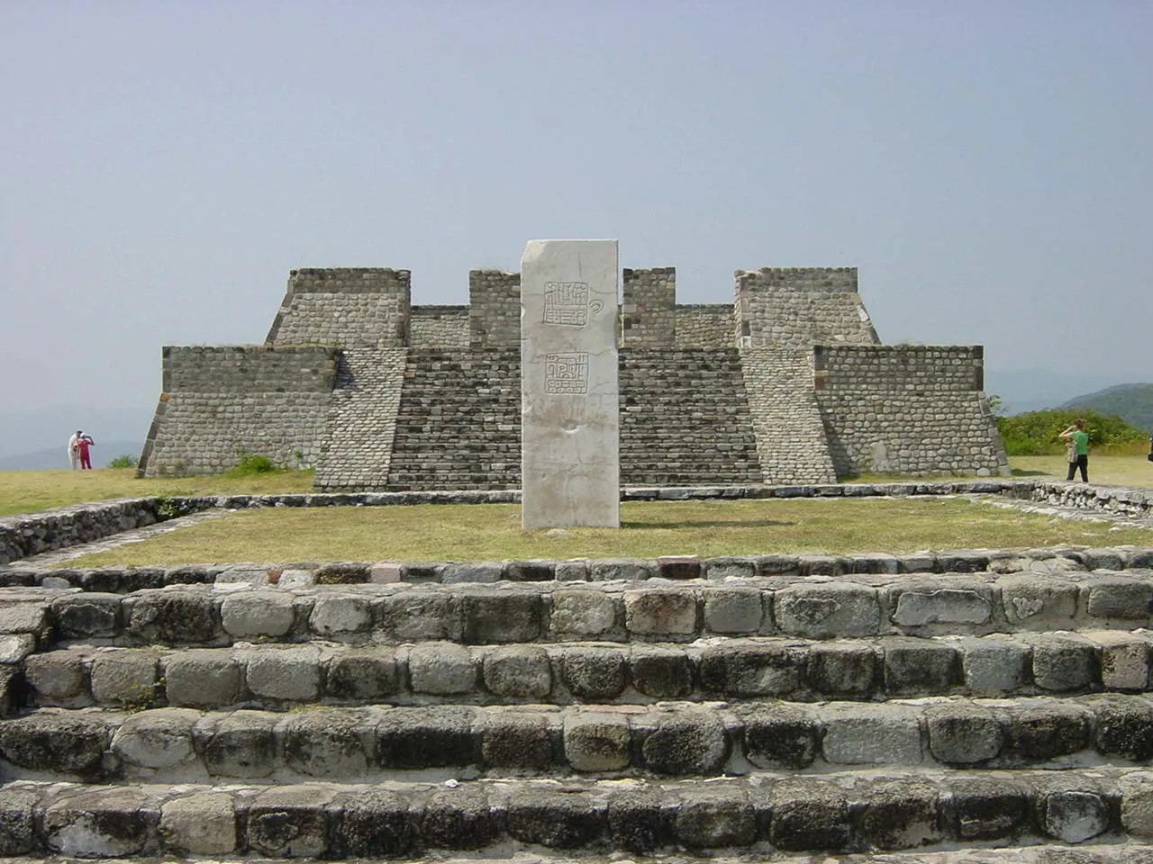 Nota sobre Xochicalco, un lugar colmado de historia y tradición