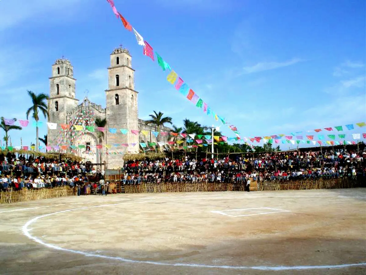 Nota sobre Visita junto a tu familia Cenotillo, Yucatán