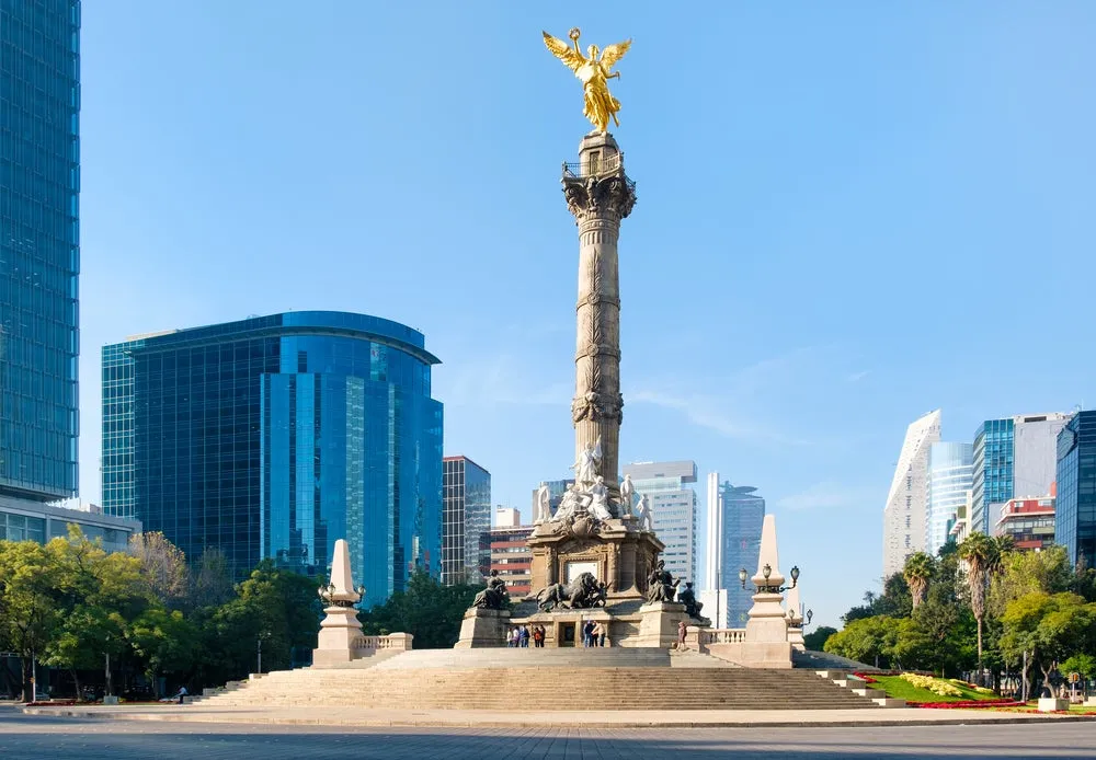 Nota sobre Kiosco morisco, un monumento clásico de Santa María La Ribera