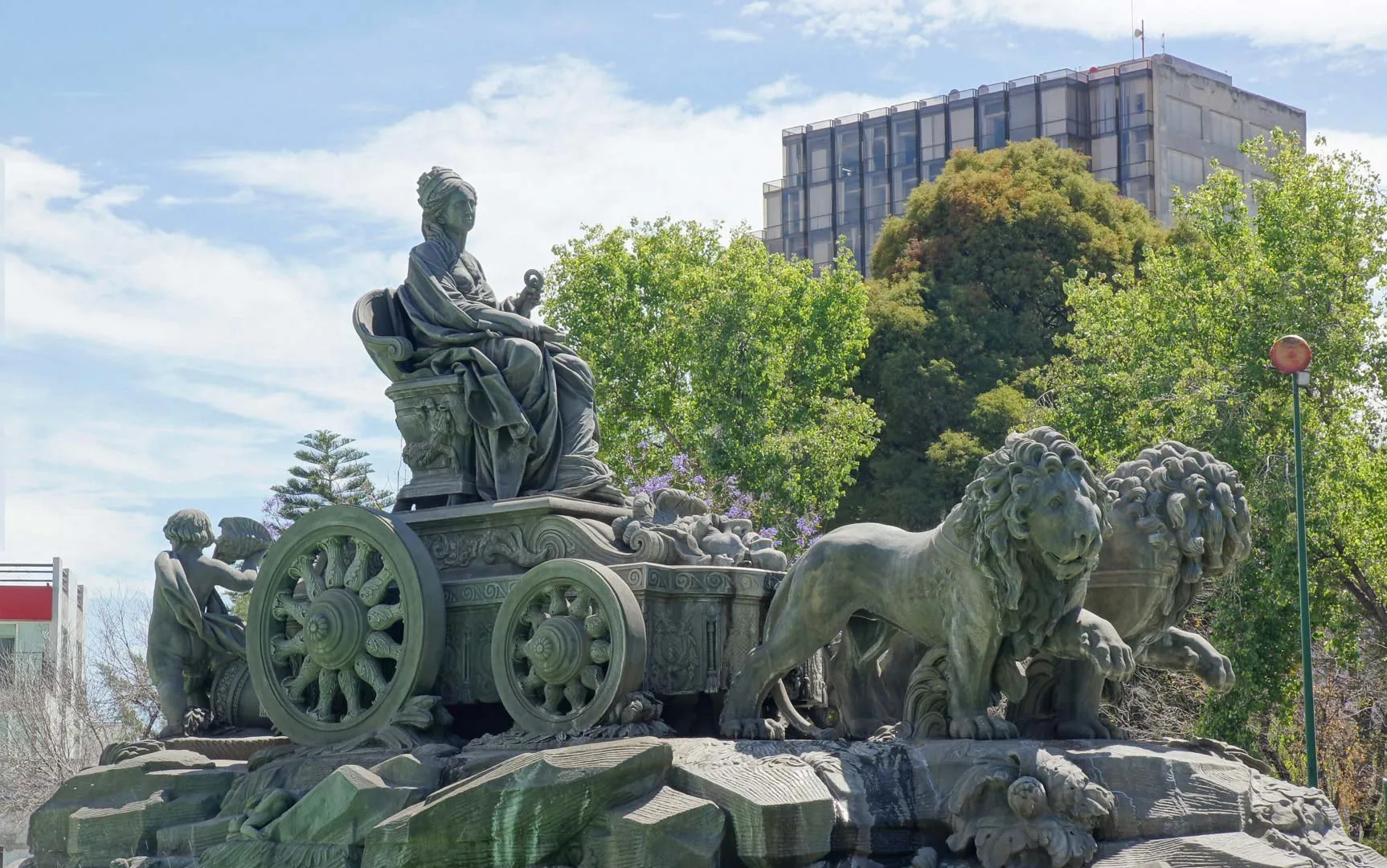 Nota sobre Paseando por las glorietas de la Colonia Condesa