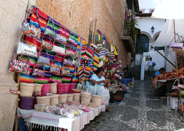 Nota sobre Festejando las celebraciones de Taxco