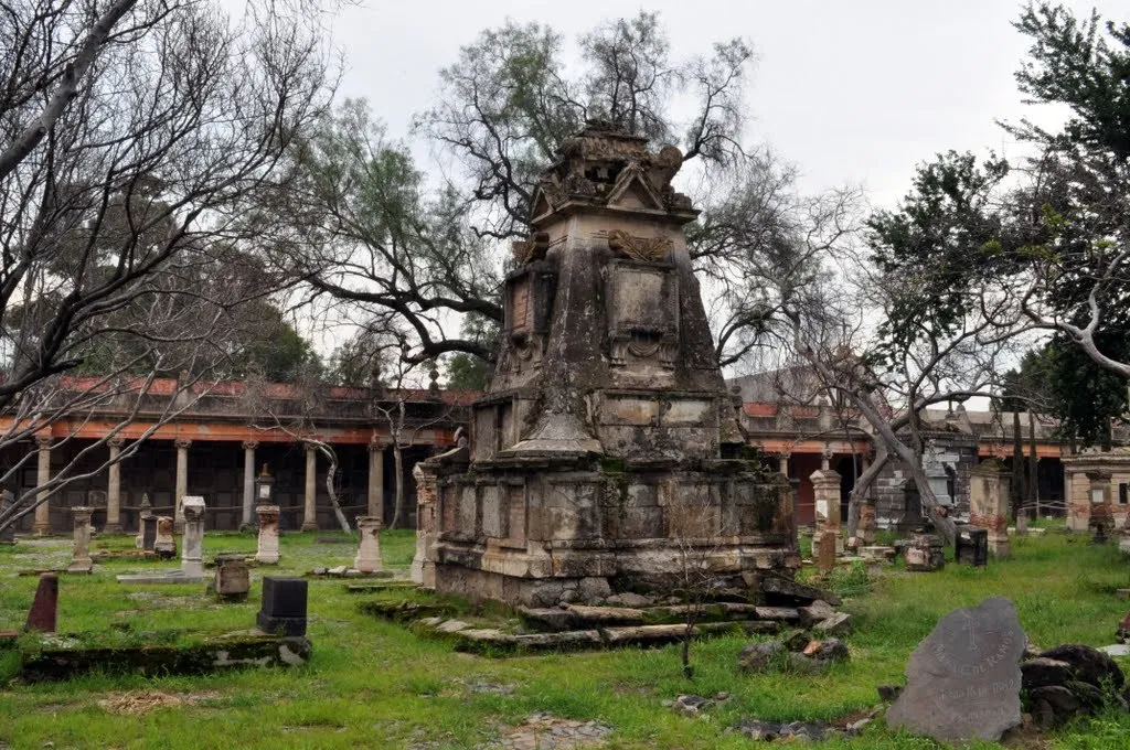 Nota sobre Día de los Muertos en el Panteón de Belén