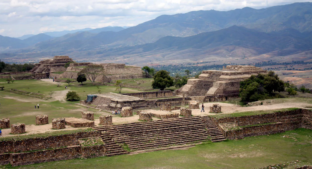 Nota sobre Equinoccio de Primavera en Monte Albán, Oaxaca