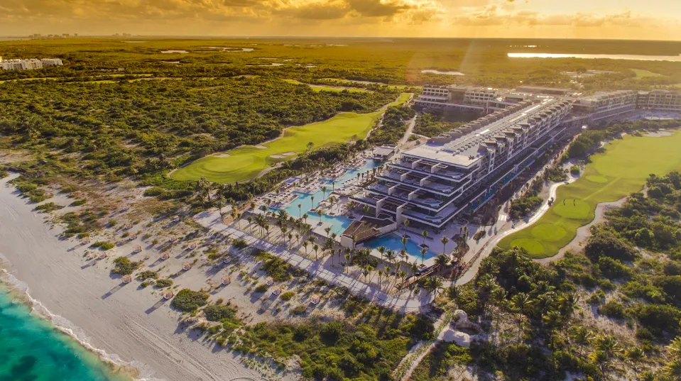 Nota sobre Estudio Playa Mujeres: un resort de lujo familiar en Cancún