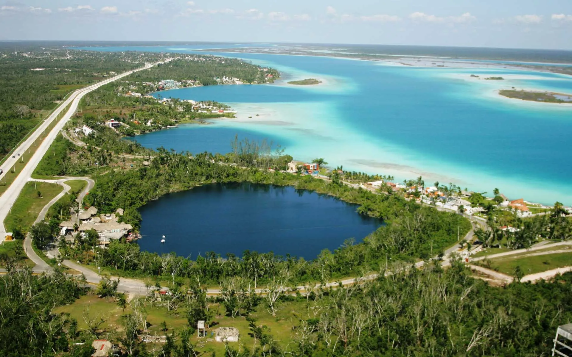 Nota sobre Bacalar y otros sitios imperdibles del Caribe Mexicano